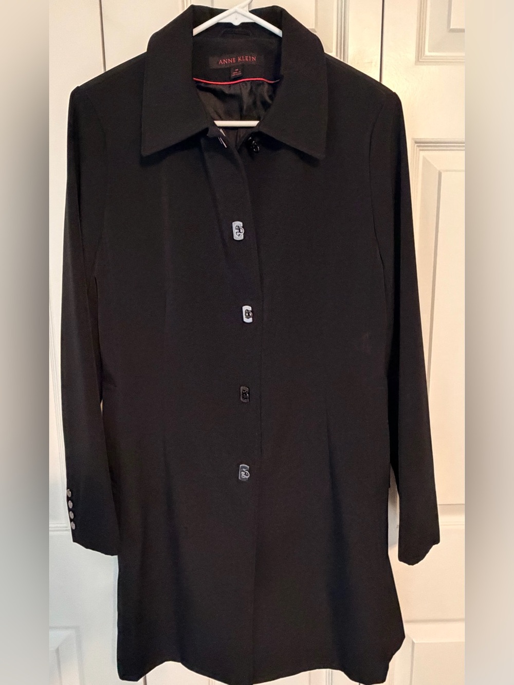 Women’s Ann Klein Black Button-Front Rain Resistant trench- Classic Collar